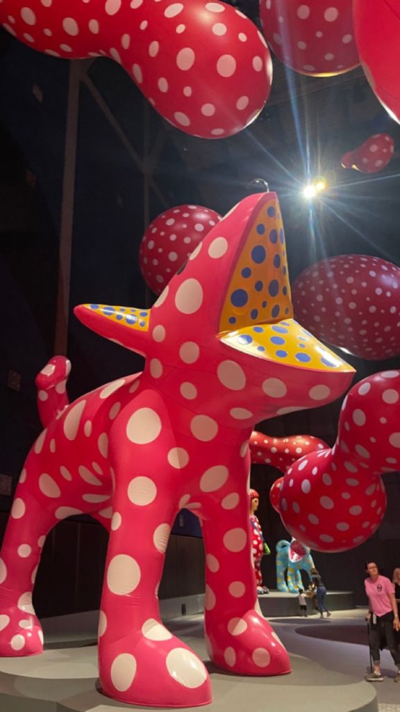 A large balloon dog